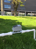 Irrigación de pastos con válvula de agua inteligente IoT